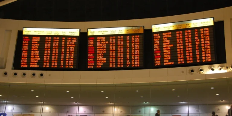 Airport Ceiling LED Screen