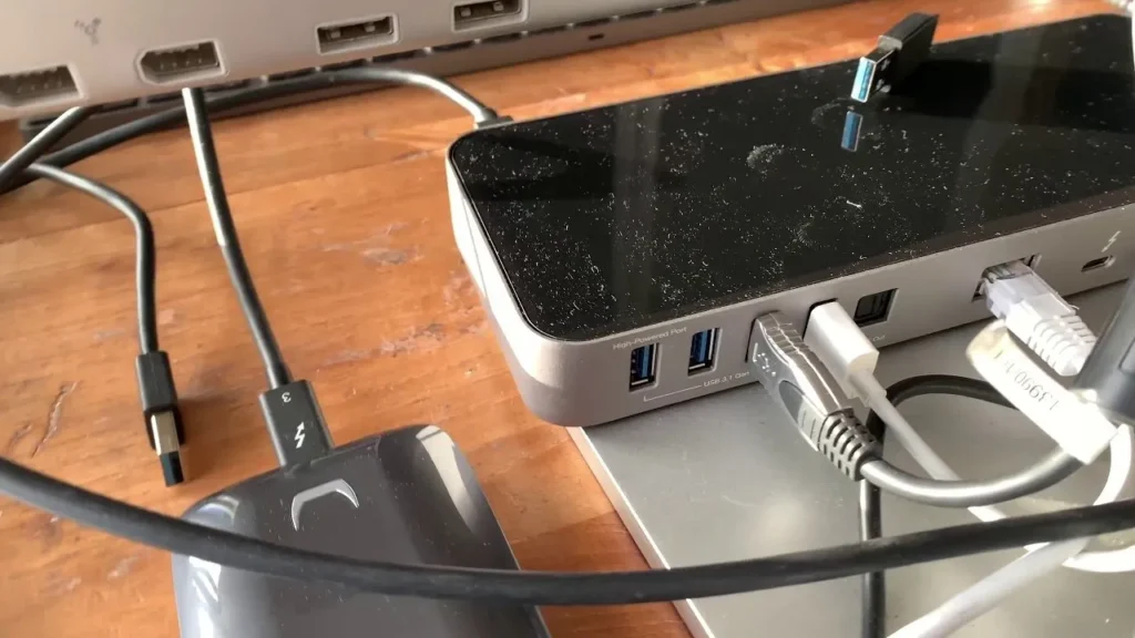 Comment connecter l'Apple LED Cinema Display au MacBook Pro Guide rapide